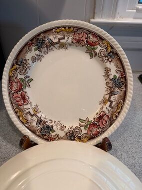 Vtg Johnson Bros Dinner Plates. Set of 6